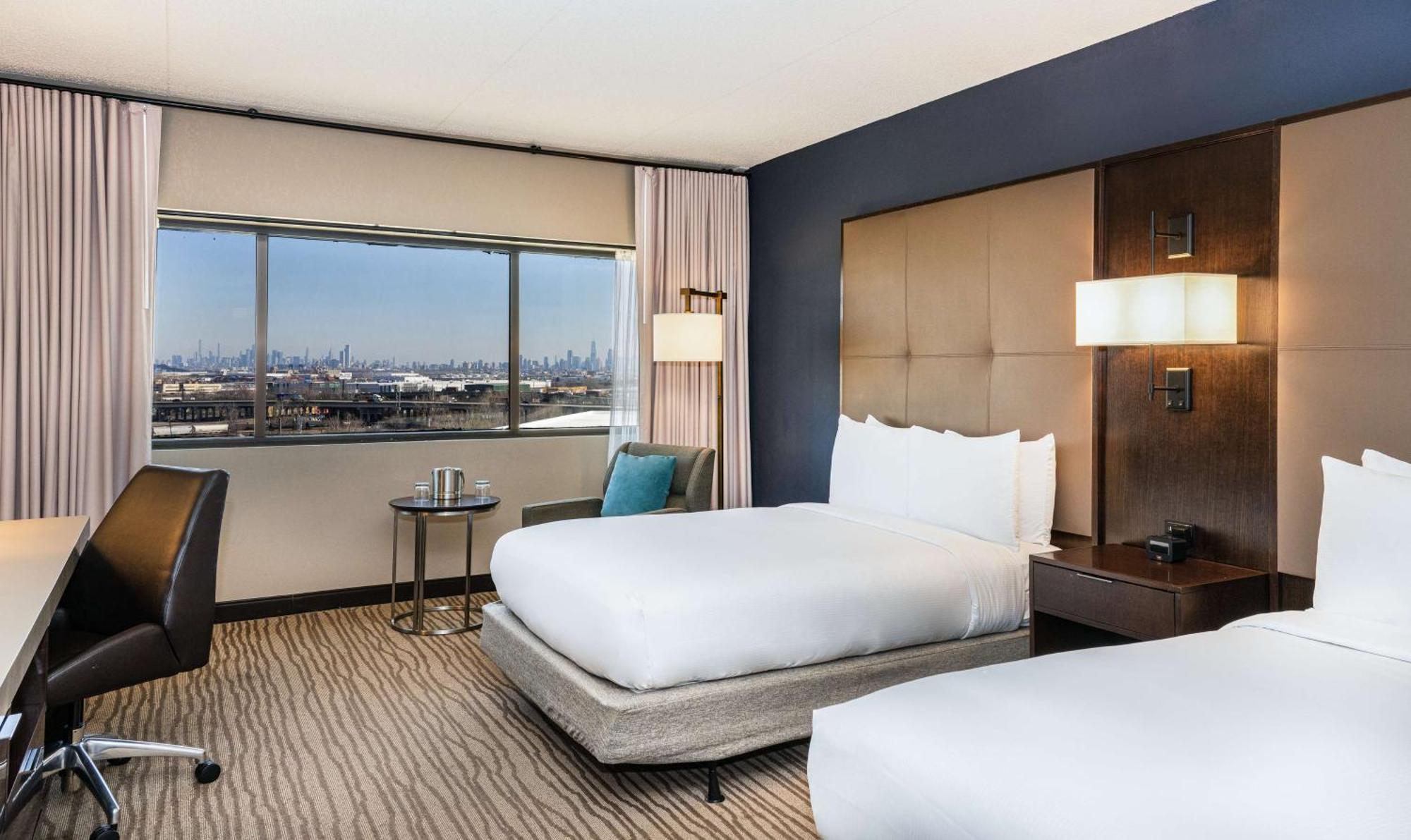 Doubletree By Hilton Hotel Newark Airport מראה חיצוני תמונה