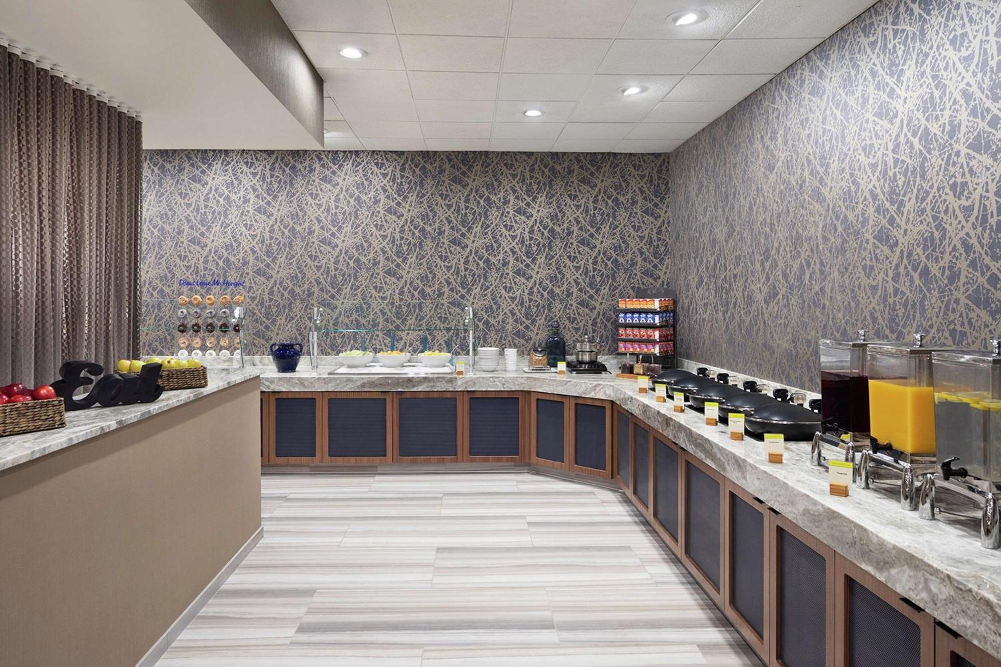 Doubletree By Hilton Hotel Newark Airport מראה חיצוני תמונה