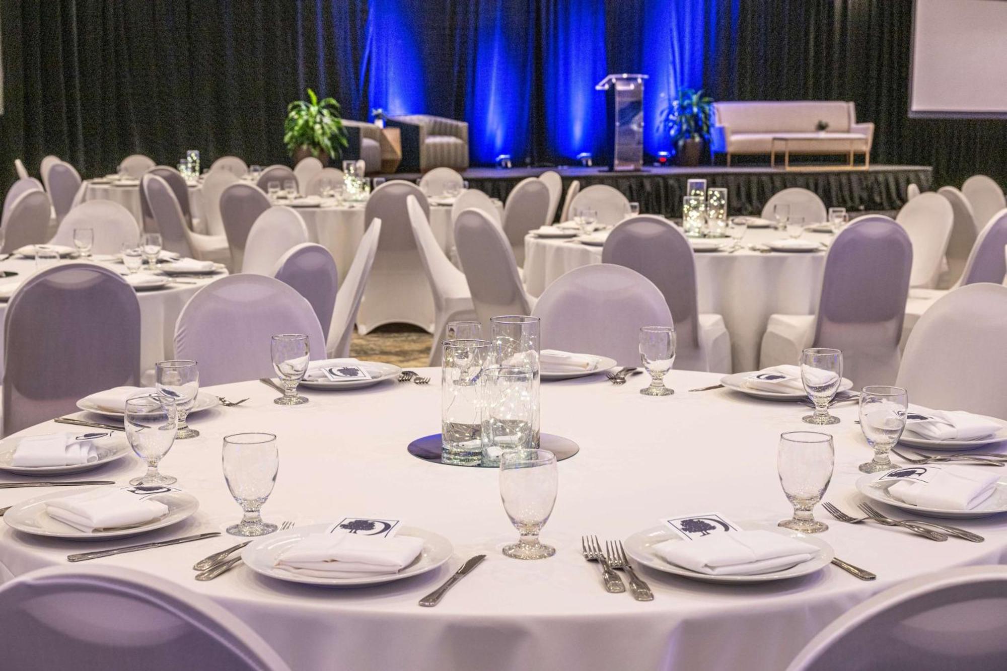 Doubletree By Hilton Hotel Newark Airport מראה חיצוני תמונה